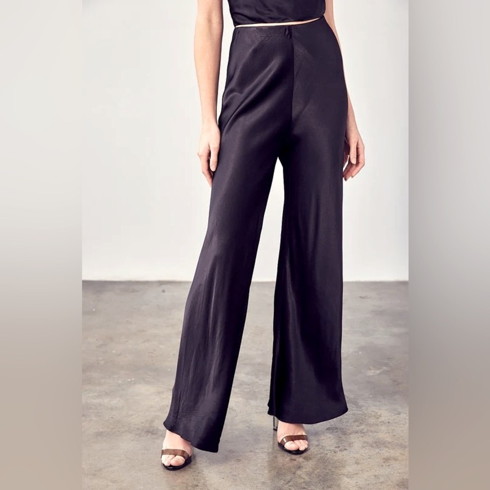 Mustard Seed Satin Flare Pants – Size S – NWTS